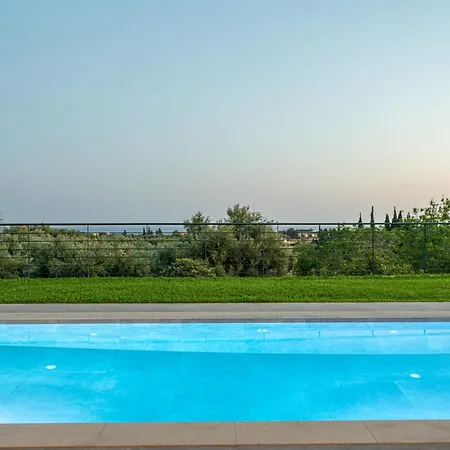 Menda Villa