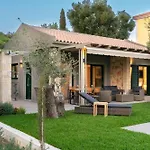 Villa Menda *