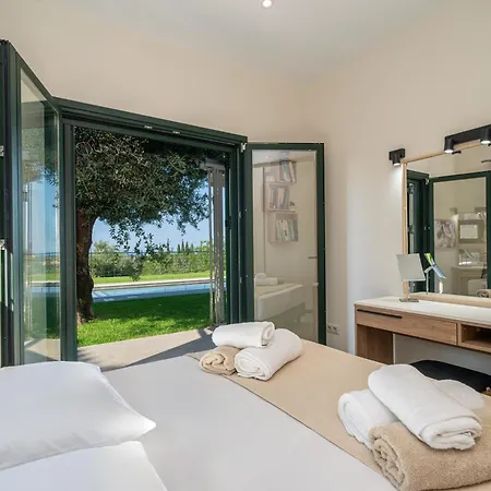 ヴィラ Menda Kaligata